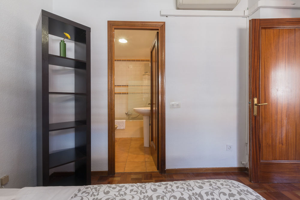 Apartamentos Arapiles Madrid Buitenkant foto